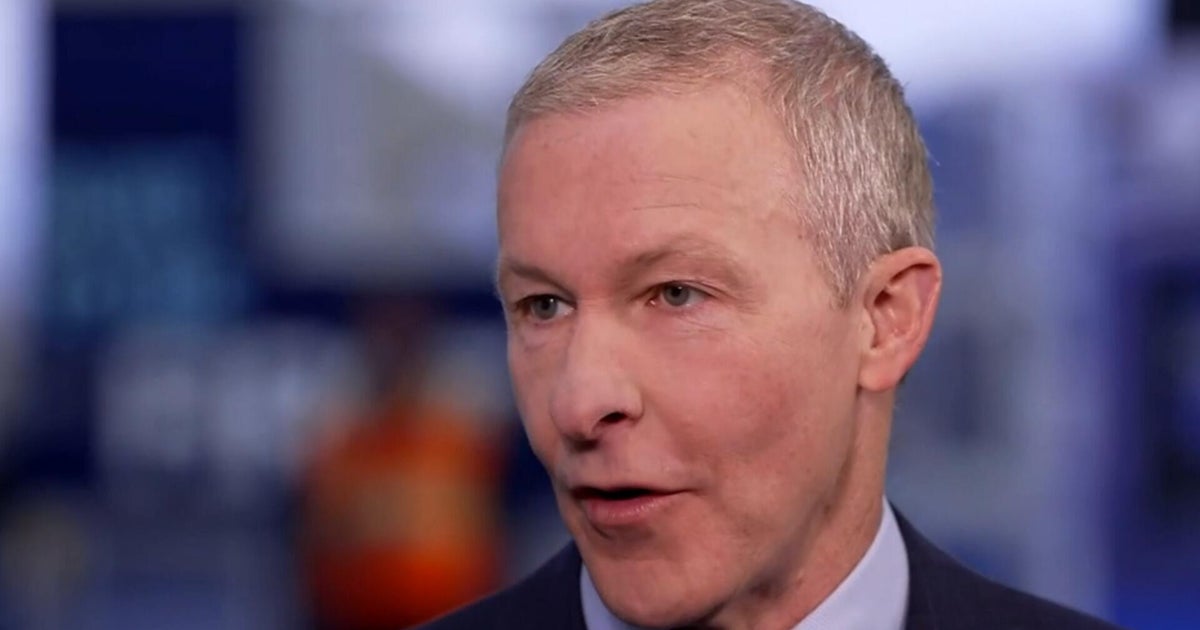 United CEO pleads with Congress to end shutdown: "Get the deal done soon"