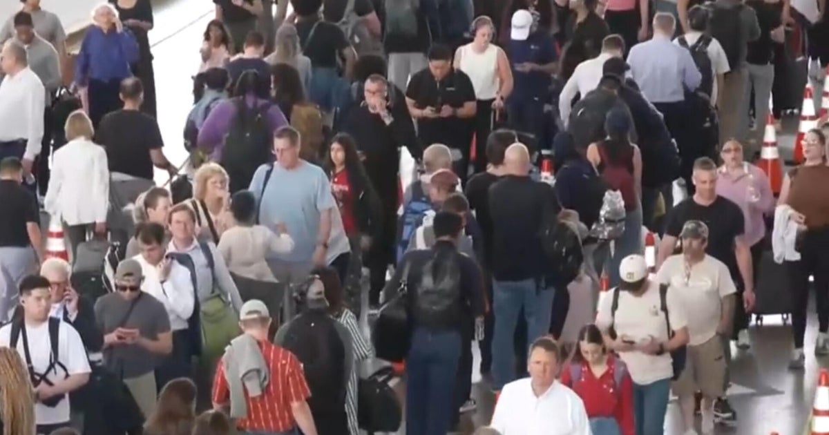 Acting TSA head says airports experiencing "highest wait times in TSA history" amid shutdown