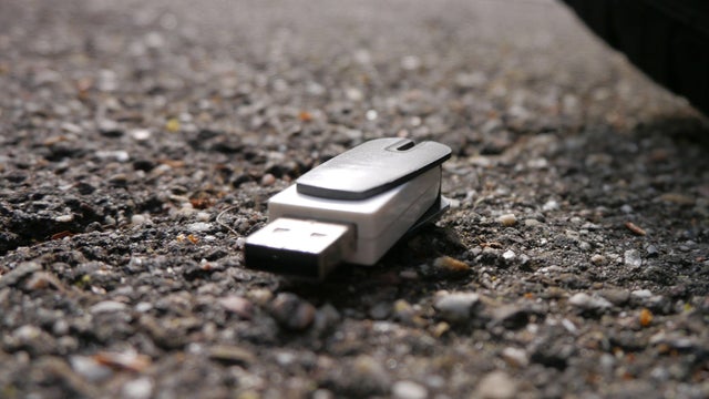 data loss, data breach. usb dropped on street 