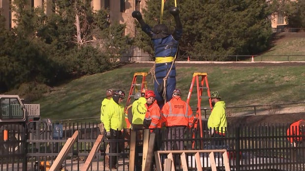 rocky-statue-wrapped-in-tarp.jpg 