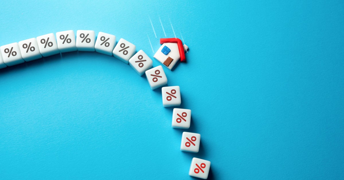 HELOC rates are closing in on the 6% range. Here's what a $20,000 HELOC costs monthly now.