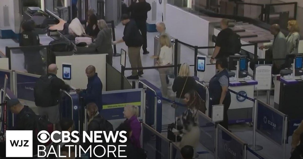 Security wait times surge at BWI Airport Friday morning - CBS Baltimore