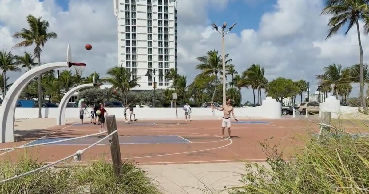 Fort Lauderdale city officials halted plan to replace basketball courts on the beach after residents’ push back