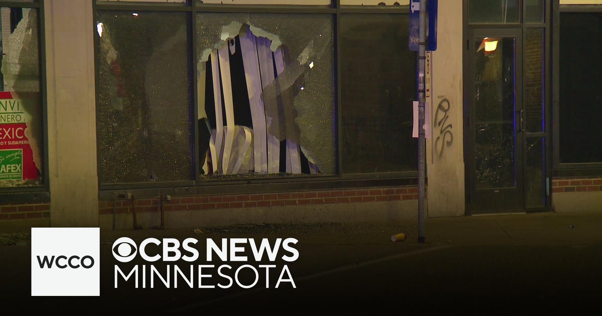 1 dead, 2 hurt in south Minneapolis shooting - CBS Minnesota