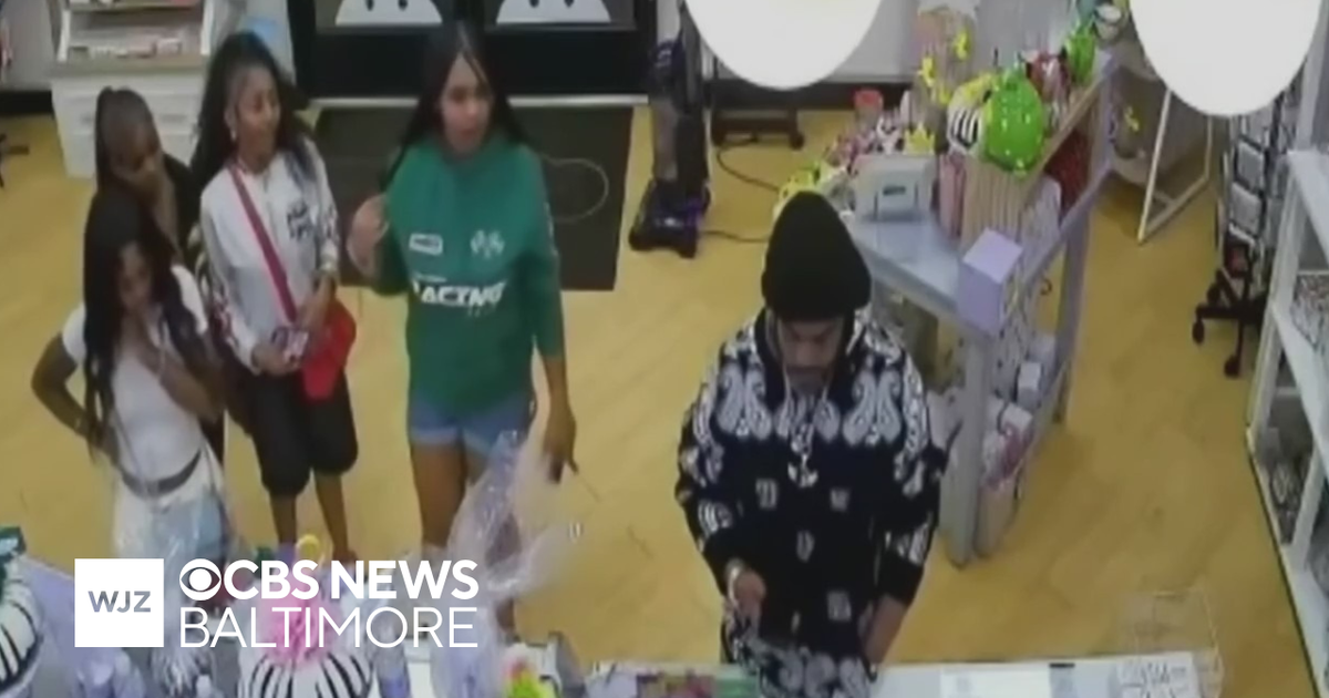 4 teens arrested in connection to bakery store theft - CBS Baltimore