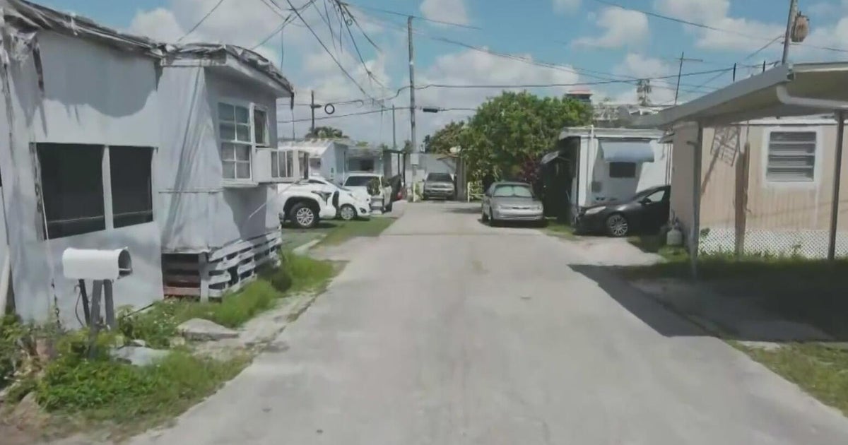 Little Havana mobile home residents facing eviction, forcing dozens to relocate