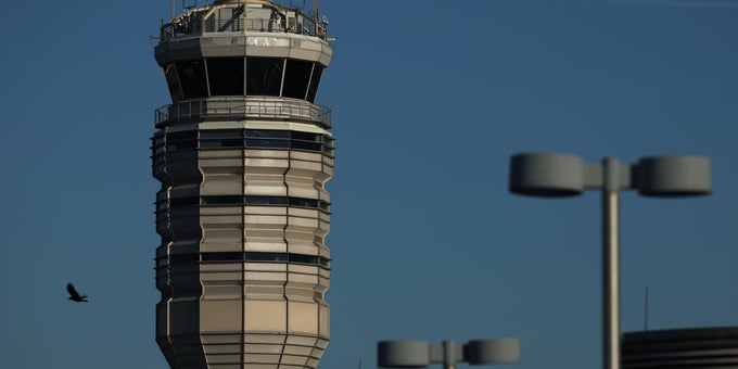 Documents reveal 2 close calls 1 day before deadly crash at D.C. airport 