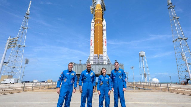 033126-crew-rocket-pad.jpg 