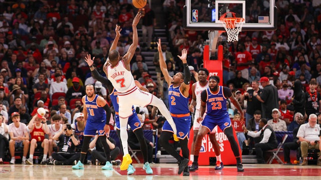 Kevin Durant #7 of the Houston Rockets shoots the ball against the New York Knicks during the first quarter at Toyota Center on March 31, 2026 in Houston, Texas. 
