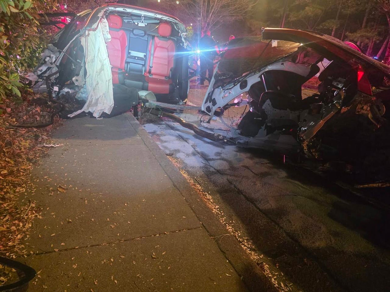 Porsche split in half in Georgia crash; driver survives with minor ...