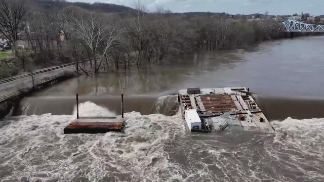 kdka-beaver-falls-barge.png 