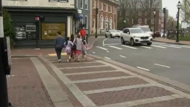 crosswalk.jpg 