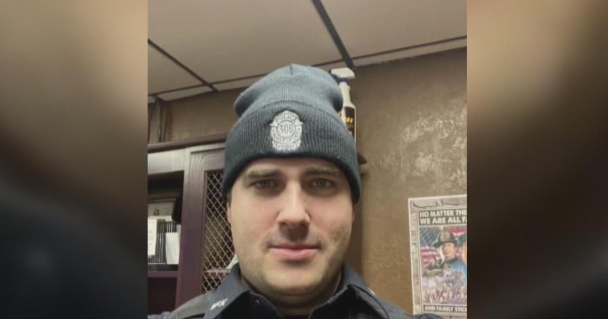 Prosecutors drop death penalty against man charged with killing police ...