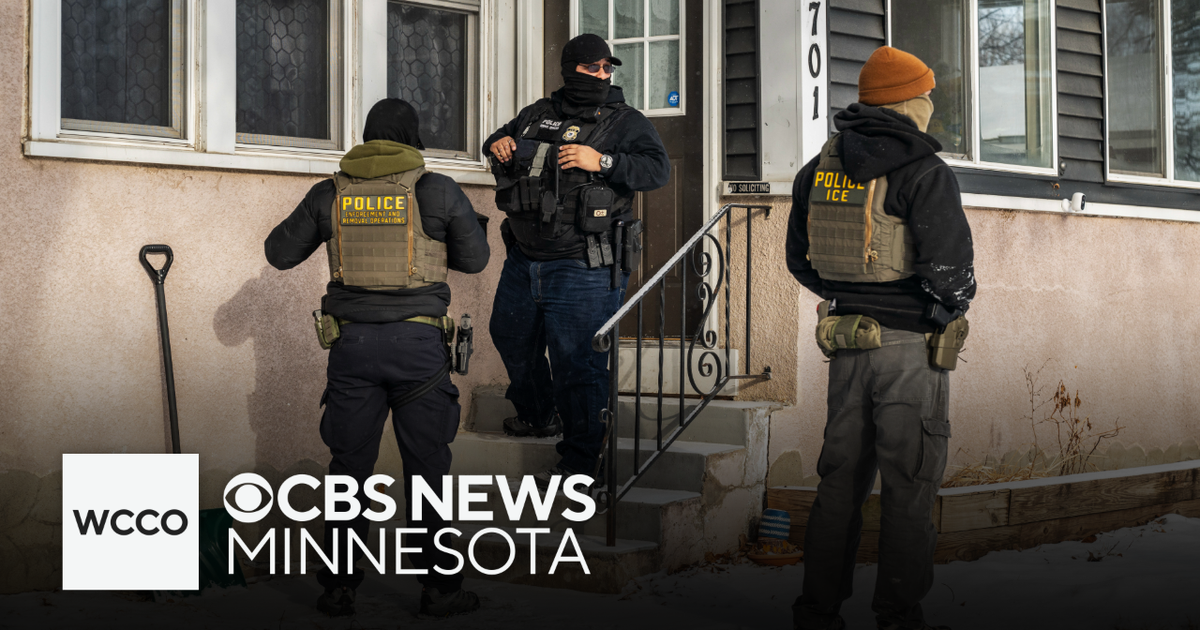 Minnesotans sue DHS over warrantless home entry policy, and more headlines