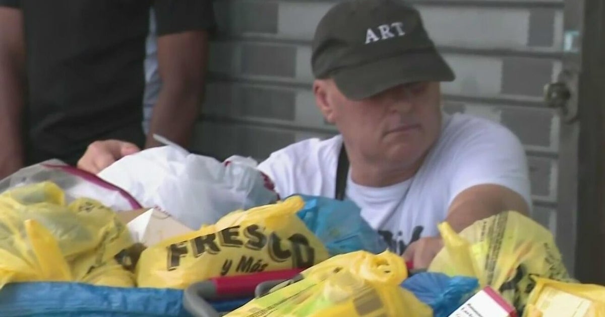 South Florida residents form long lines to send aid to Cuba