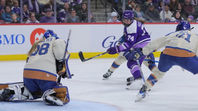 HOCKEY: APR 04 Vancouver Goldeneyes at Minnesota Frost 