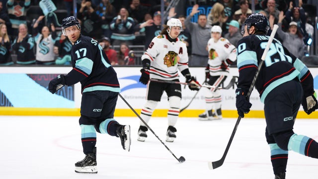 NHL: APR 04 Blackhawks at Kraken 