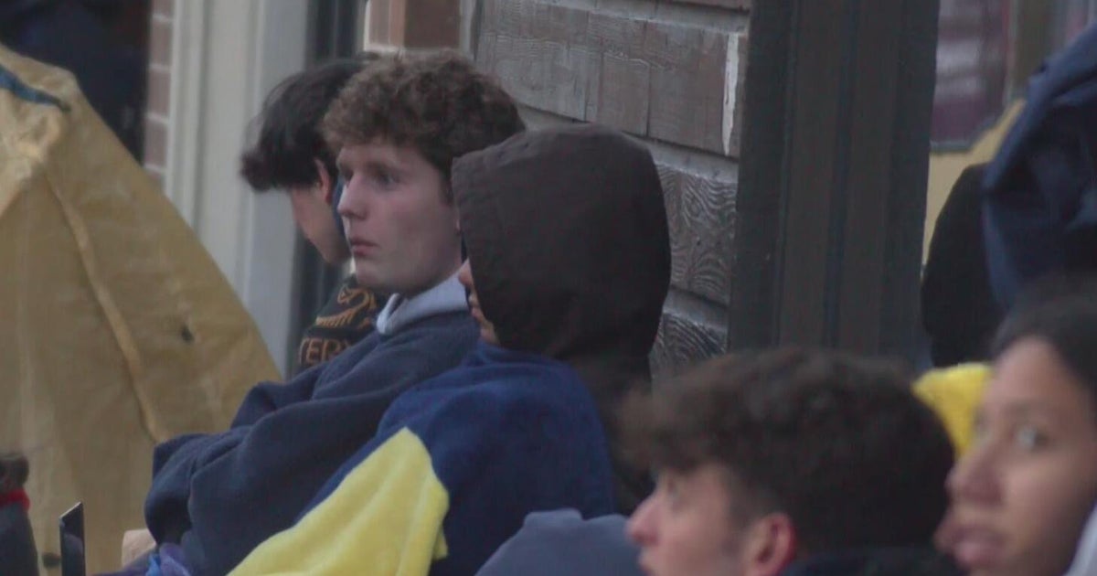 Michigan students camp out ahead of NCAA national championship game