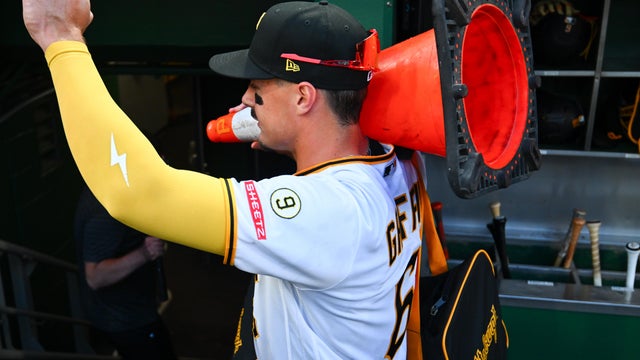 Baltimore Orioles v. Pittsburgh Pirates 