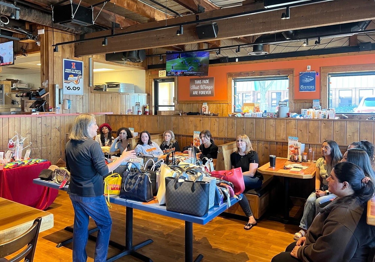 Chicago area Hooters locations collect 72 purses, fill them with ...