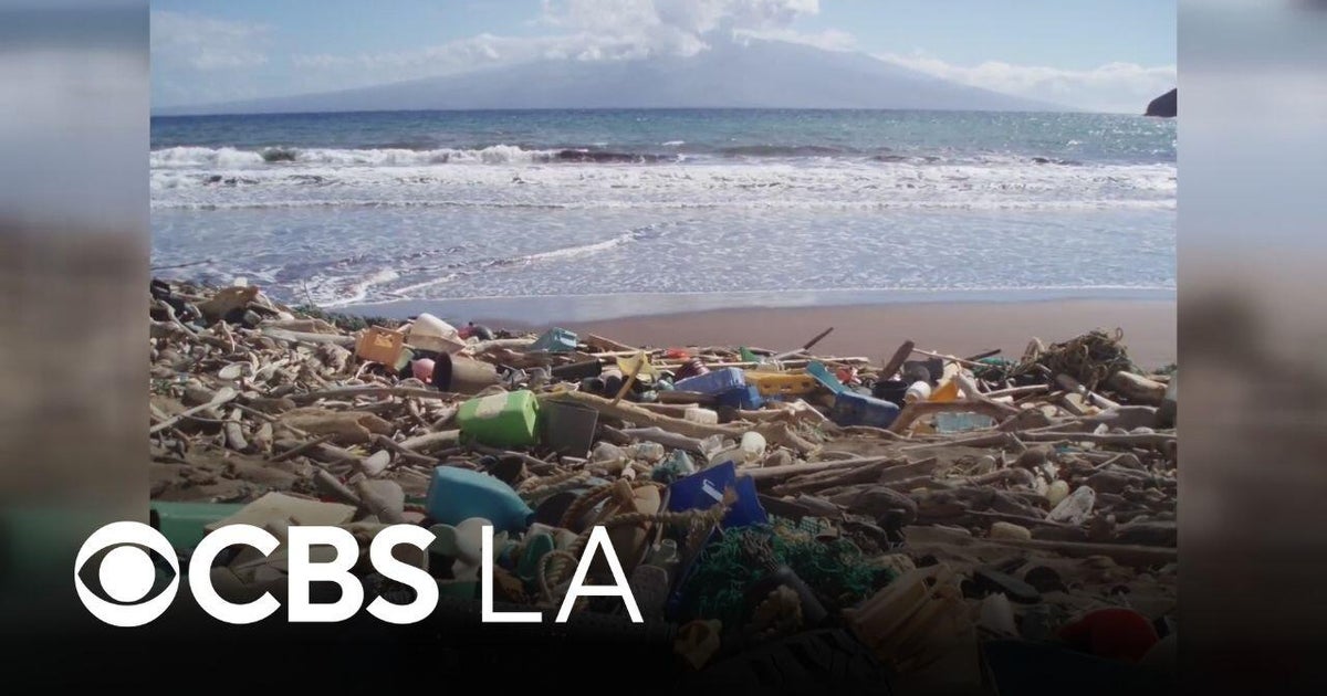 Tracking plastic pollution from space