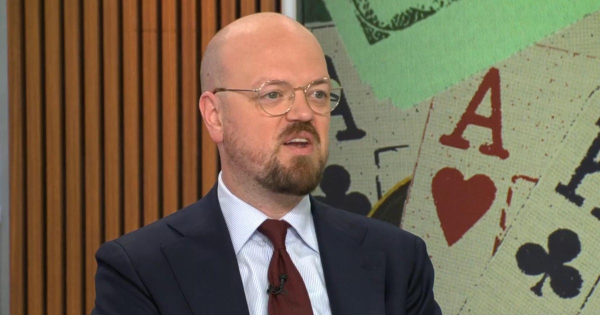 Journalist describes toll of gambling after losing nearly $10,000 in a work experiment