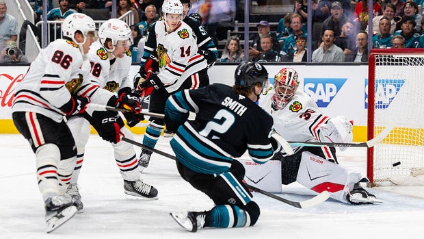 sharks-blackhawks-2269598291.jpg 