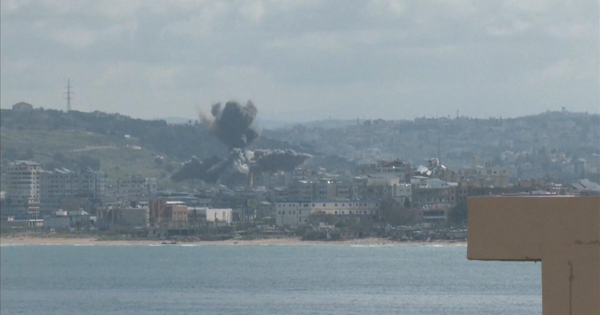 Orta Doğu'da İran ateşkesi sürerken yeni saldırılar, yetkililer uzun vadeli barış anlaşması arayışında