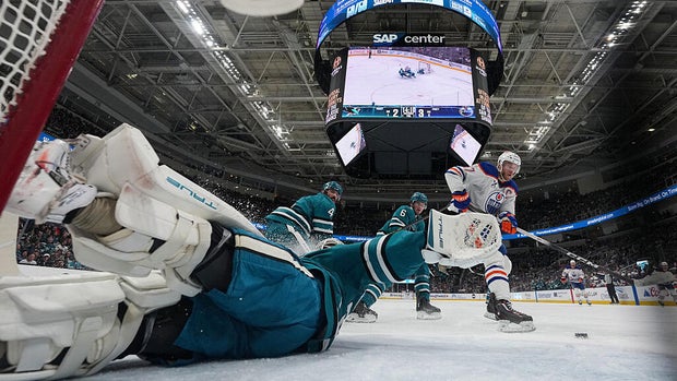 sharks-oilers-2269872410.jpg 