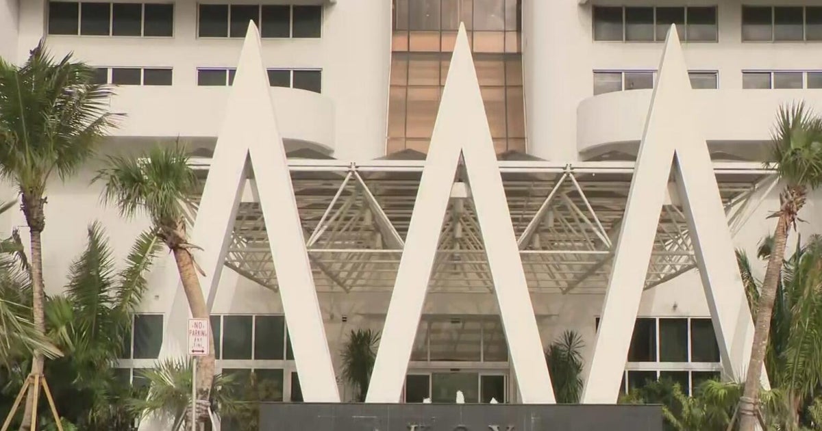 South Florida man accused of throwing another man from the 25th floor of a condo building, police say