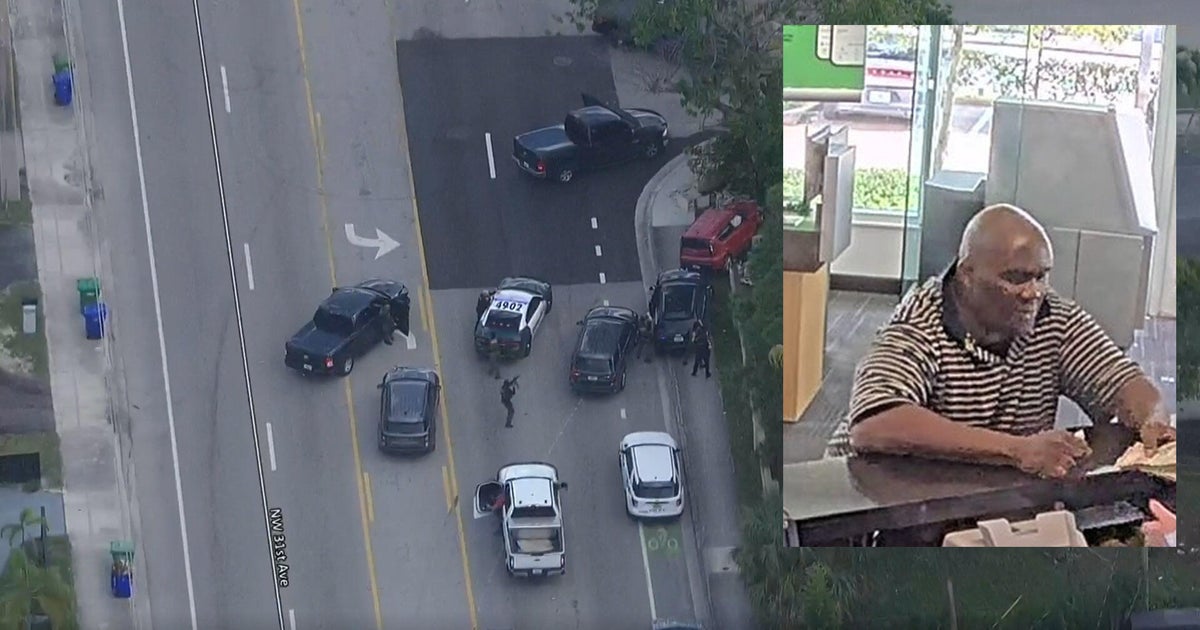 Accused Broward bank robber says he was