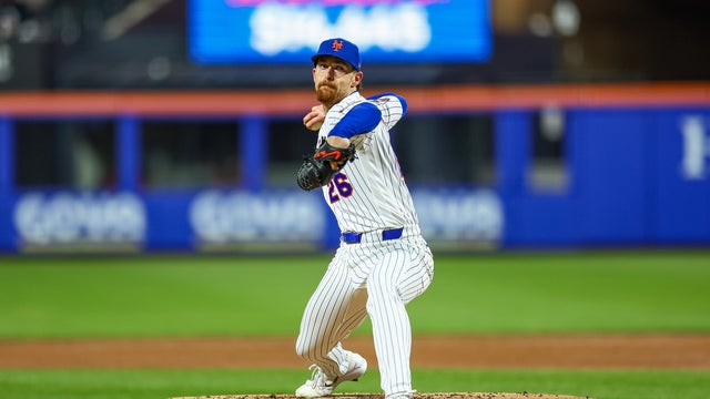Nolan McLean #26 of the New York Mets pitches during the game between the Arizona Diamondbacks and the New York Mets at Citi Field on Thursday, April 9, 2026 in New York, New York. 