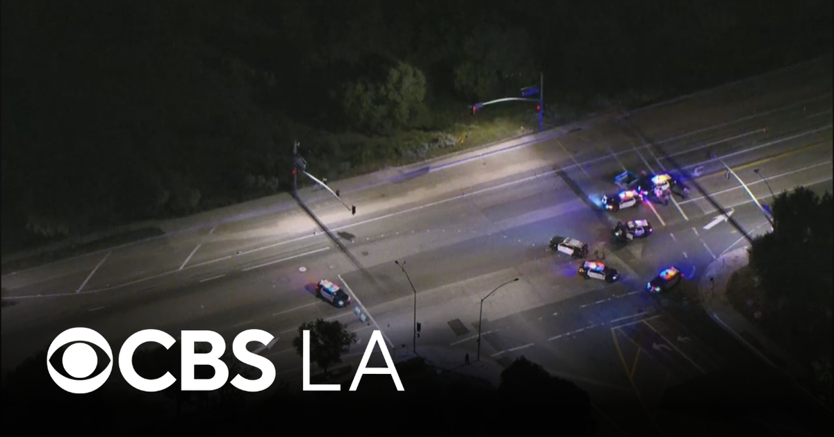 1 person killed in hit-and-run crash near Six Flags Magic Mountain ...