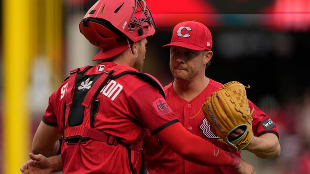 Angels Reds Baseball 