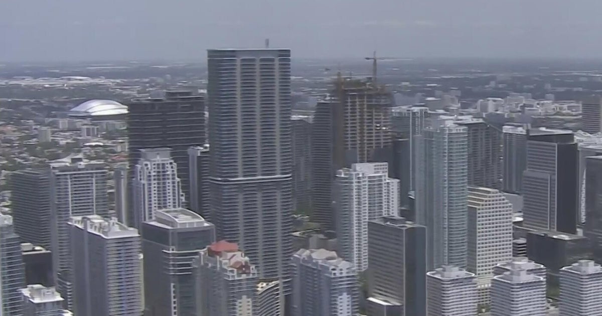 South Florida condo prices dip as some sellers try to get units with assessments off the books