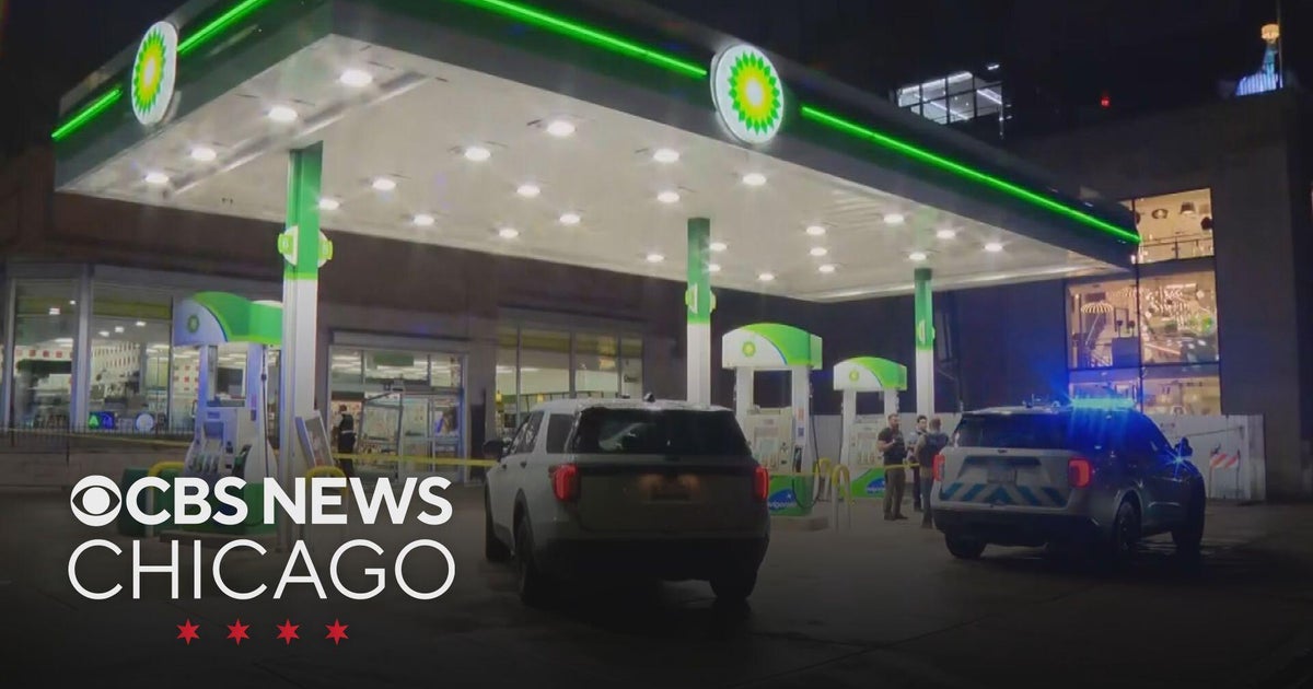 Burglars smash into River North gas station, make off with ATM - CBS ...