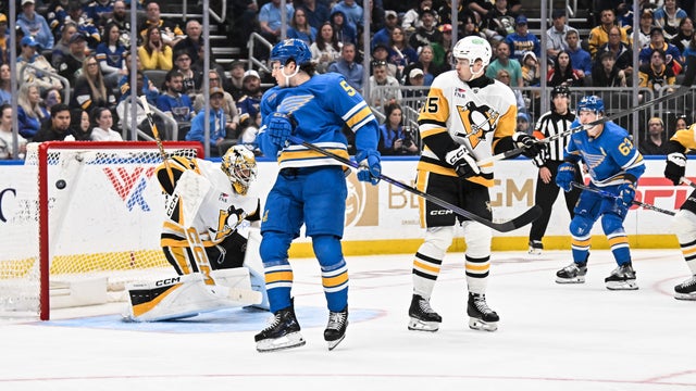 NHL: APR 14 Penguins at Blues 