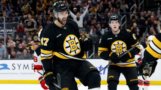 NHL: APR 14 Devils at Bruins 