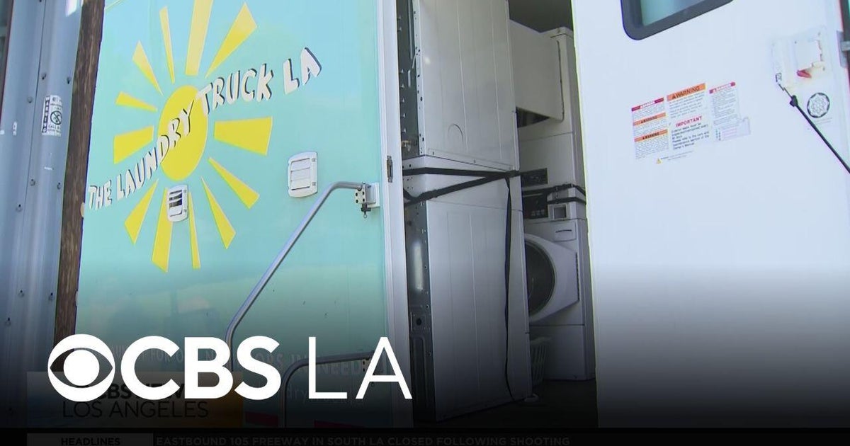 Mobile laundry truck delivers loads of love through Los Angeles
