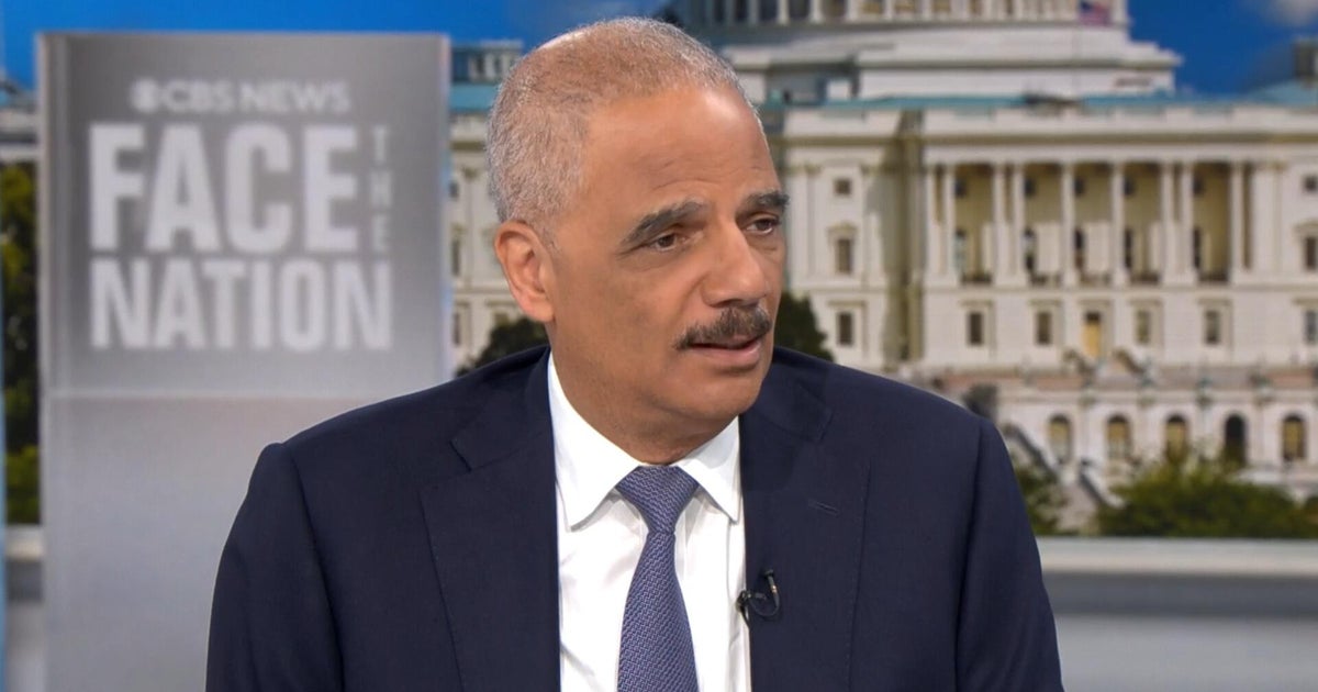 Ex-Attorney General Eric Holder says Virginia redistricting referendum is a "national fight"
