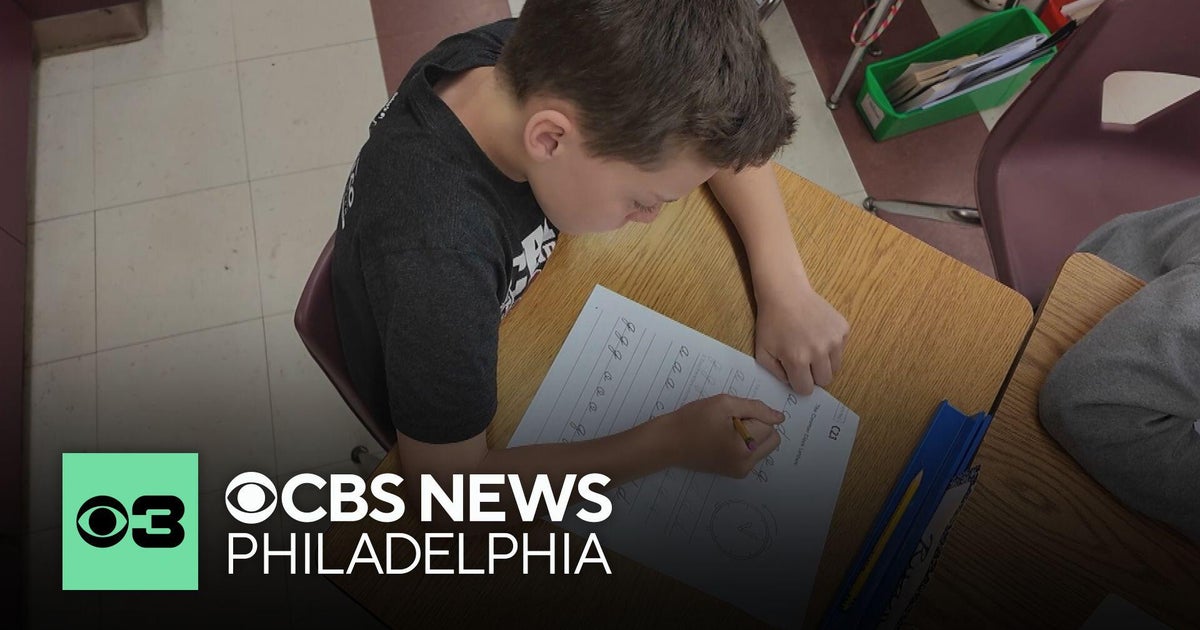 Pennsylvania school begins teaching cursive writing again - CBS ...