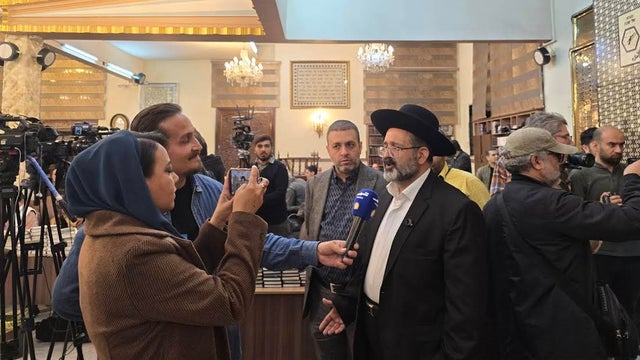 tehran-jewish-iranians-cbs.jpg 