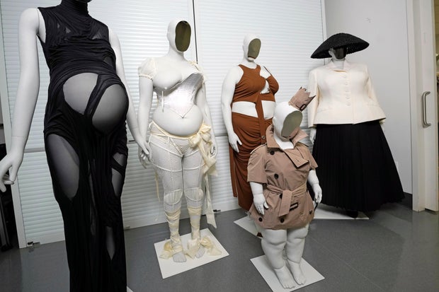 Met Gala-Exhibit-Mannequins 