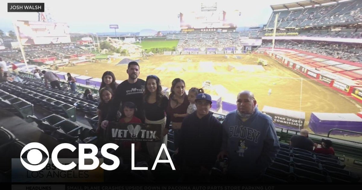 Los Angeles Kings and Ontario Reign team up to salute service members | Veterans’ Voices