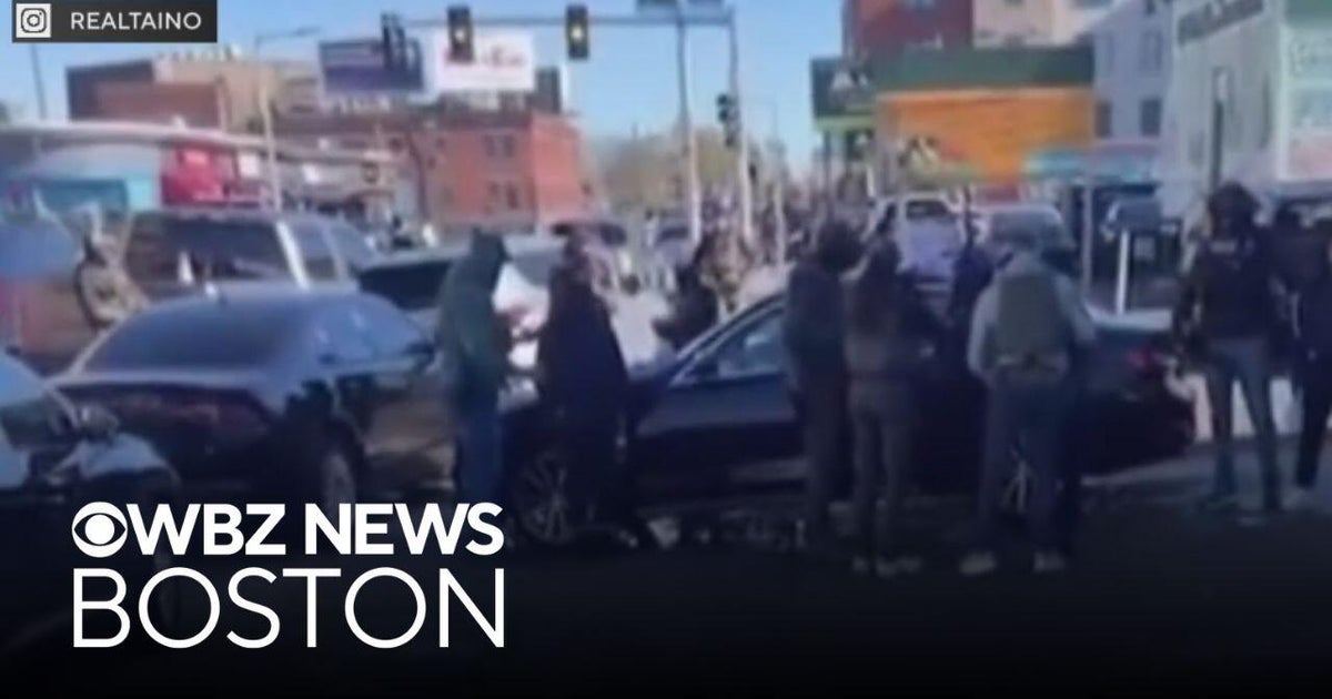 7 Massachusetts car wash workers detained during immigration raid file complaint