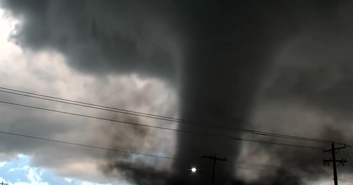 Massive destruction after Oklahoma tornadoes