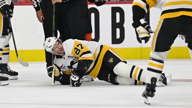 NHL: APR 22 Playoffs First Round Penguins at Flyers 