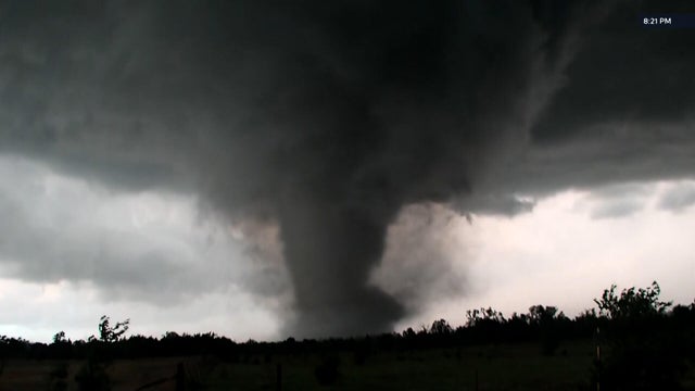 tornadoesthumb.jpg 