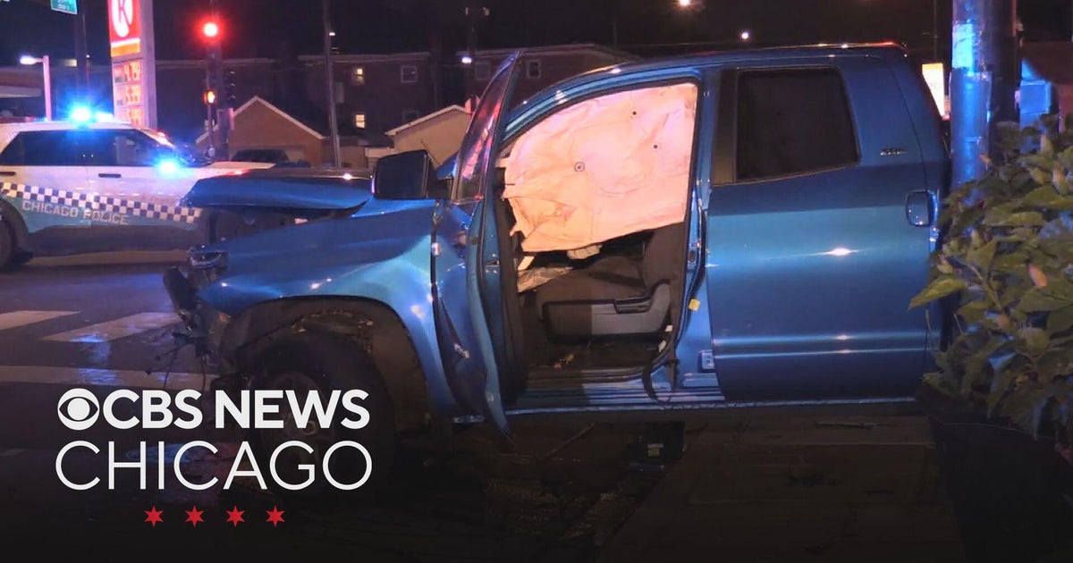 Man taken into custody after crash on Chicago's Southwest Side - CBS ...