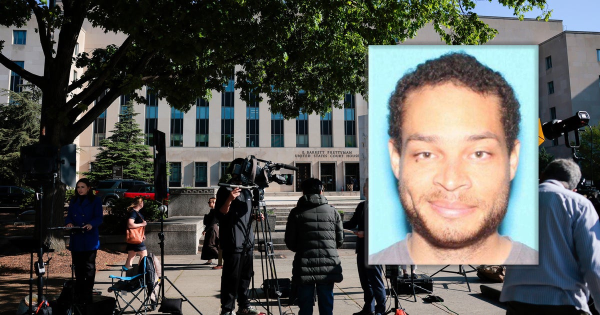 Correspondents' dinner suspect charged with trying to assassinate Trump